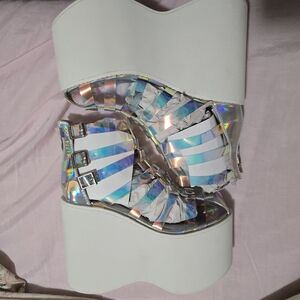 Holographic Platform Sandals Unworn But Has A Cut - Size 6 Hot Topic